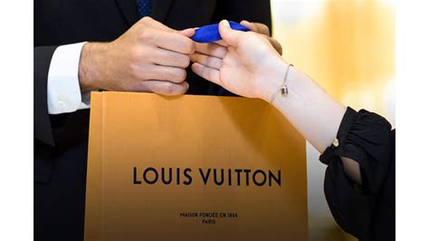 louis vuitton jobs near me|louis vuitton warehouse jobs.